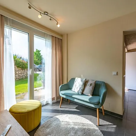 Holiday home Ferienhaus Naschgarten
